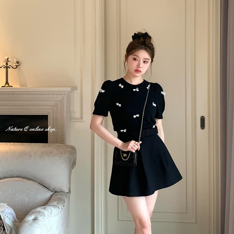 Yang Xiaojuan Miu-style Little Fragrance Short Sleeve Black Ice Silk Knit T-Shirt Women Puff Sleeve Bow Top Short Style