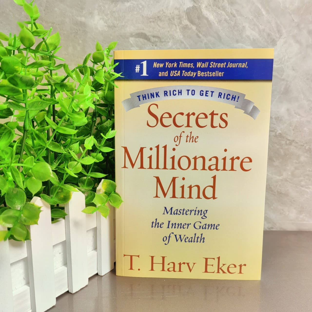 Secrets of the Millionaire Mind: How the Rich Think Differently (English Version)