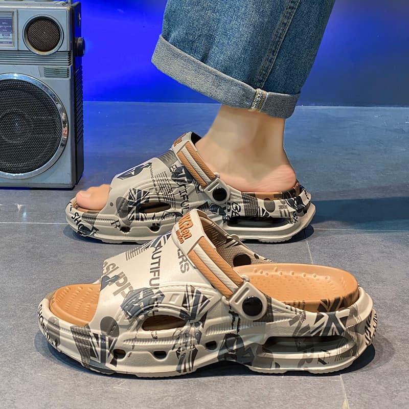 Men's Summer Slippers, Trendy Anti-Slip Casual Sandals, Size 46, Thick Sole Cloud-Like Feel, Dual-Purpose Driving Flip-Flops