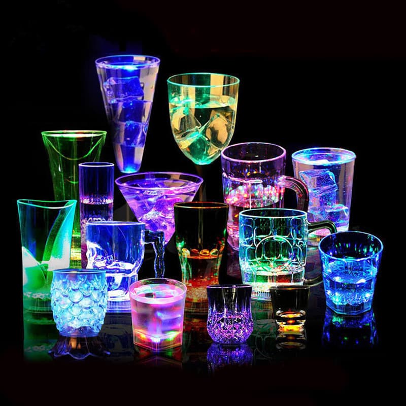 Luminous Cup LED Colorful Glowing Beer Cup Water-Sensing Pineapple Cup Bar Dragon Cup LED Luminous Cup Portable
