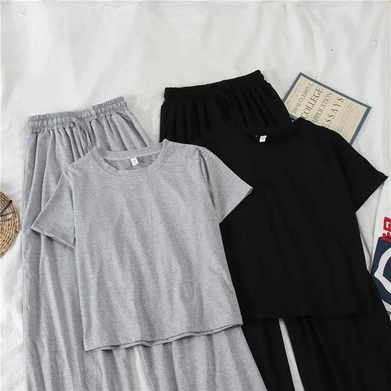 Spring and Summer New Korean Slimming Casual Sportswear for Petite Women, Two-Piece Set with Top and Wide-Leg Pants, Student Fashion