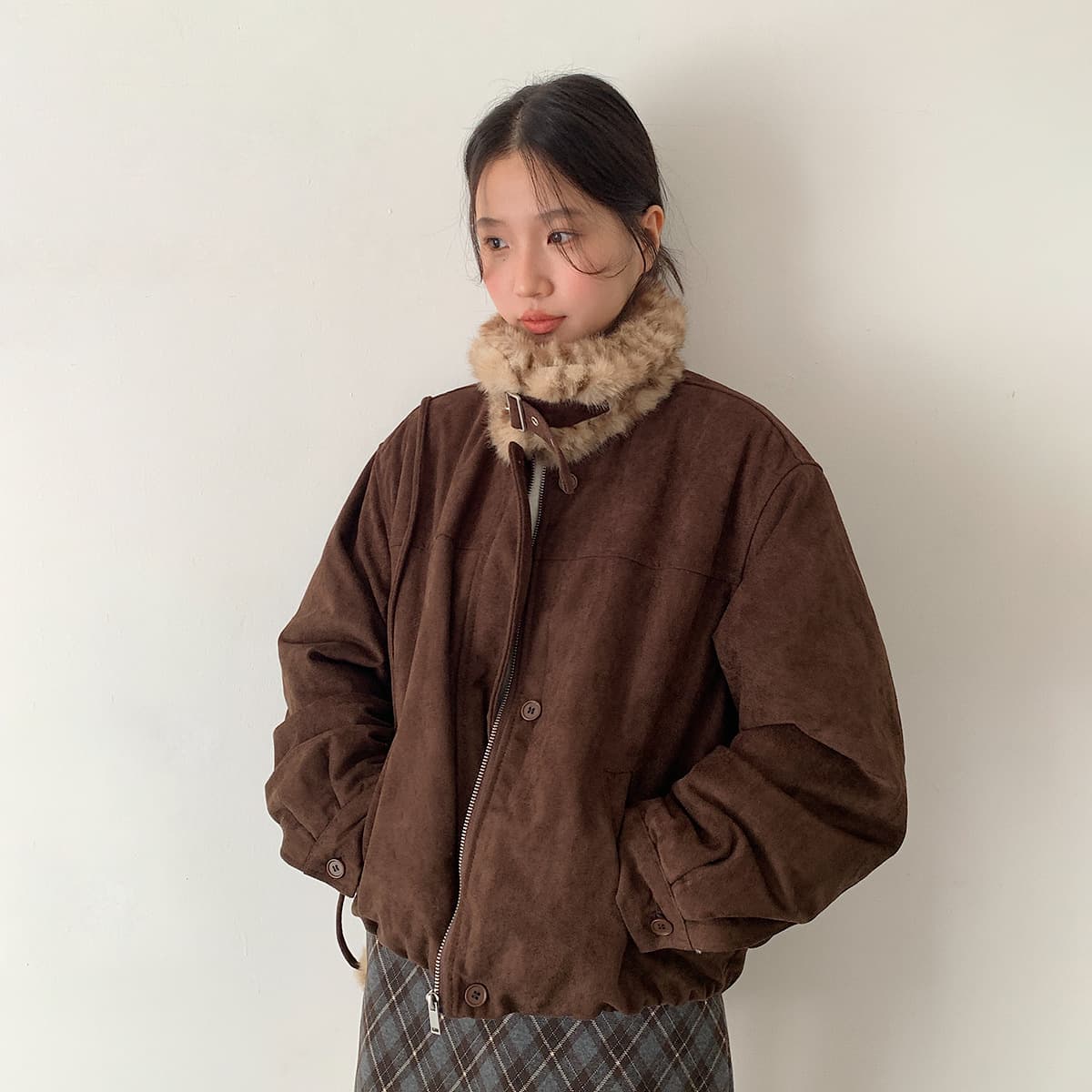[Ofan] Maillard Brown Short Suede Jacket Women's Winter Warm Leopard Print Collar Slim Top 11053