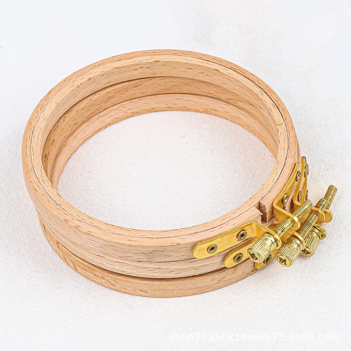 Factory wholesale beech embroidery hand embroidery tools stamp solid wood embroidery frame edges and corners adjustable cross stitch wreath