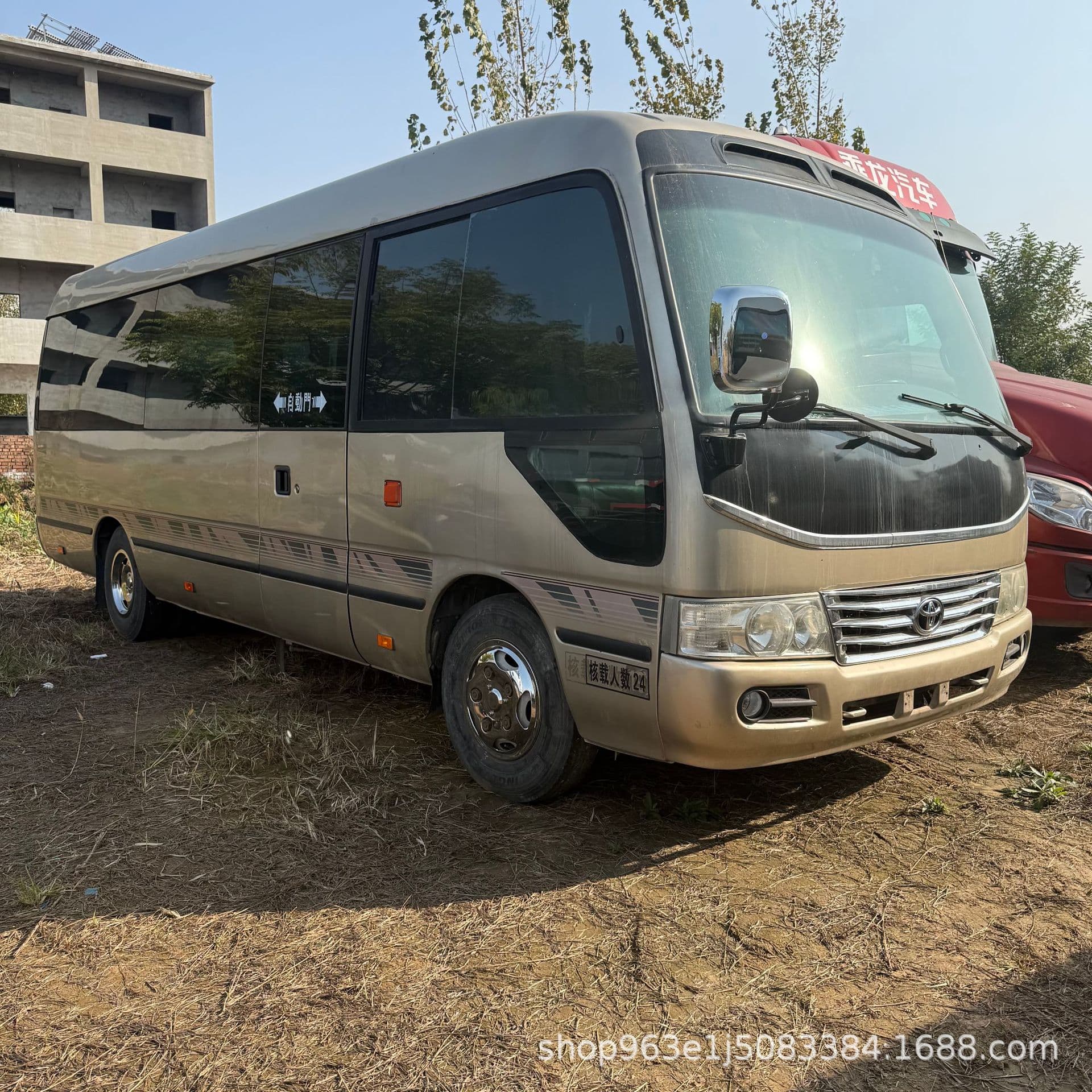 Overseas Export Coaster Small/Medium Bus 19/23 Seat Comfortable Seats - Corporate Tourist Shuttle