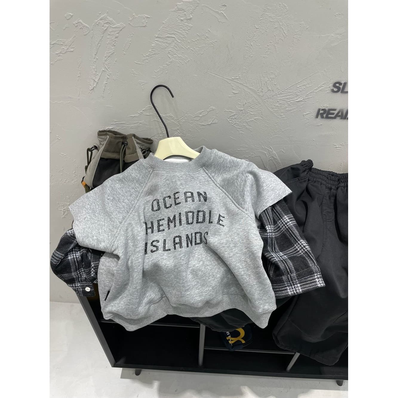 Children's Winter Fleece Lined Loose Versatile Fake Two-Piece Sweatshirt Casual Korean Boy Letter Print Pullover Trendy