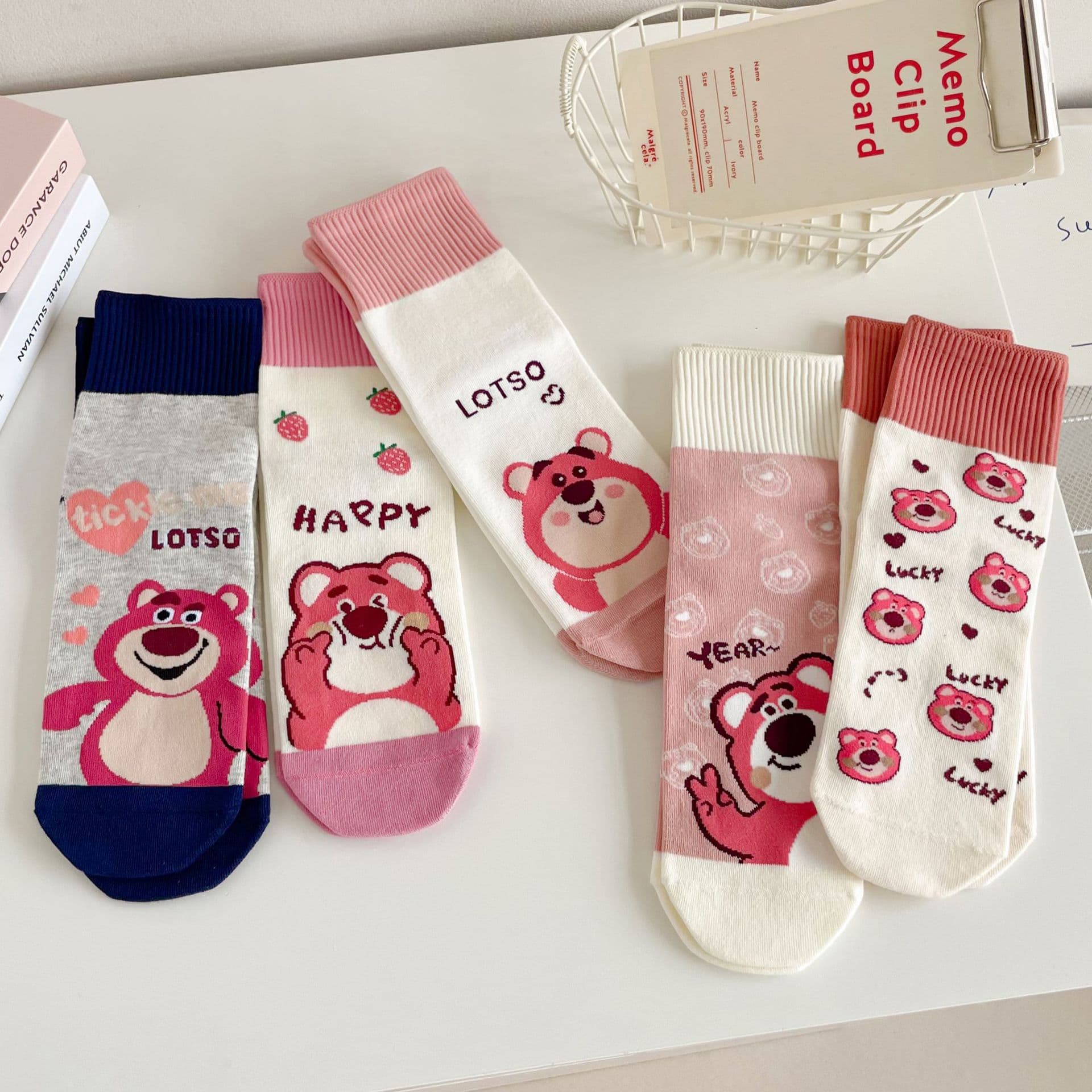 Viral Checkerboard Socks Women New Cartoon Bear Mid-Calf Cotton Diamond Straight Socks Wholesale Zhuji