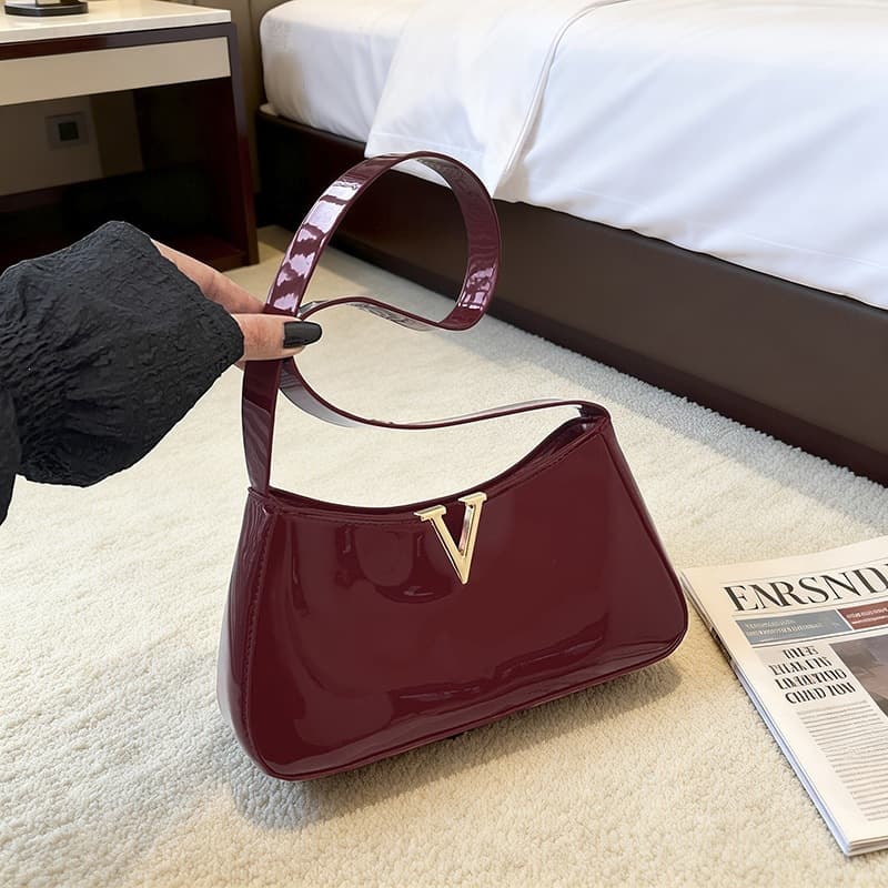 Women's Shoulder Bag Minimalist Design Casual New Style Fashion Trendy Personalized 2026 Letter Elegant Small Square Bag