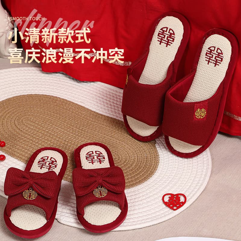 Wedding slippers, linen style, for newlyweds, a pair of festive red slippers for bride and groom, perfect for a summery, understated luxury look.