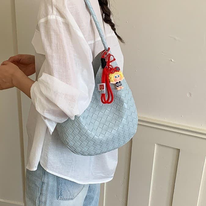Bags Spring New Woven Pattern Women's Bag Commuting Simple Large Capacity Retro Solid Color Underarm Bag Hand-held Shoulder Bag