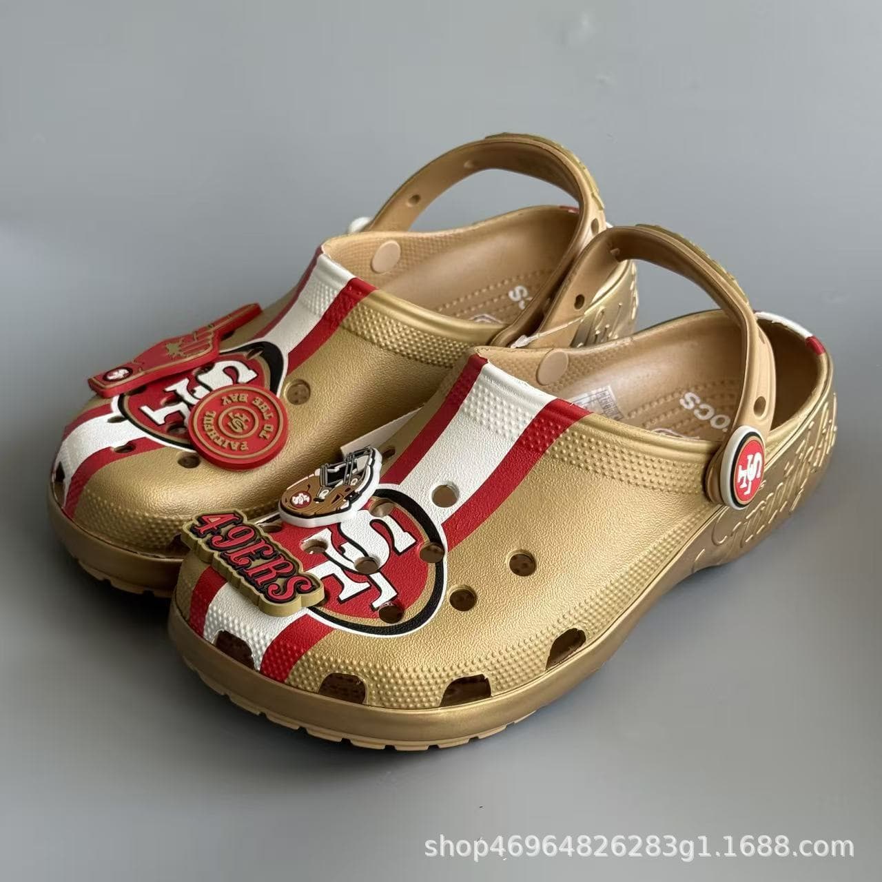 New Collaboration San Francisco 49ers Crocs Men's Summer Outdoor Beach Shoes Adult Crocs Anime Sandals