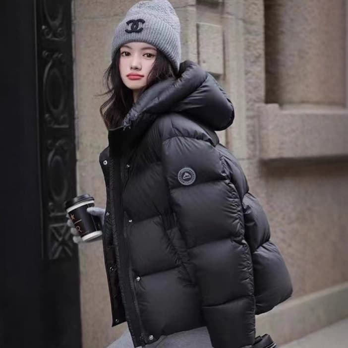 Women's Down Jacket Premium Long and Short Styles 2025 Fashion Hooded Thickened Design Sleeve Patch Warm Couple Puffer Coat
