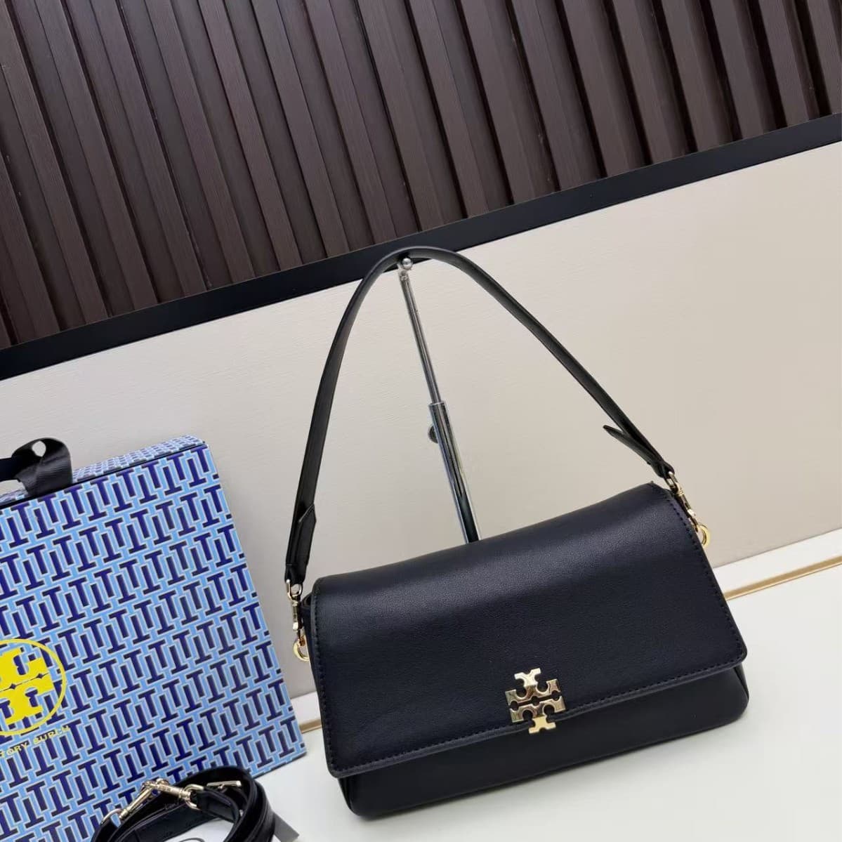 New Women's Genuine Leather Shoulder Bag, Fashionable Underarm Bag, Large Capacity Versatile Crossbody Bag, Small Square Bag, Messenger Bag