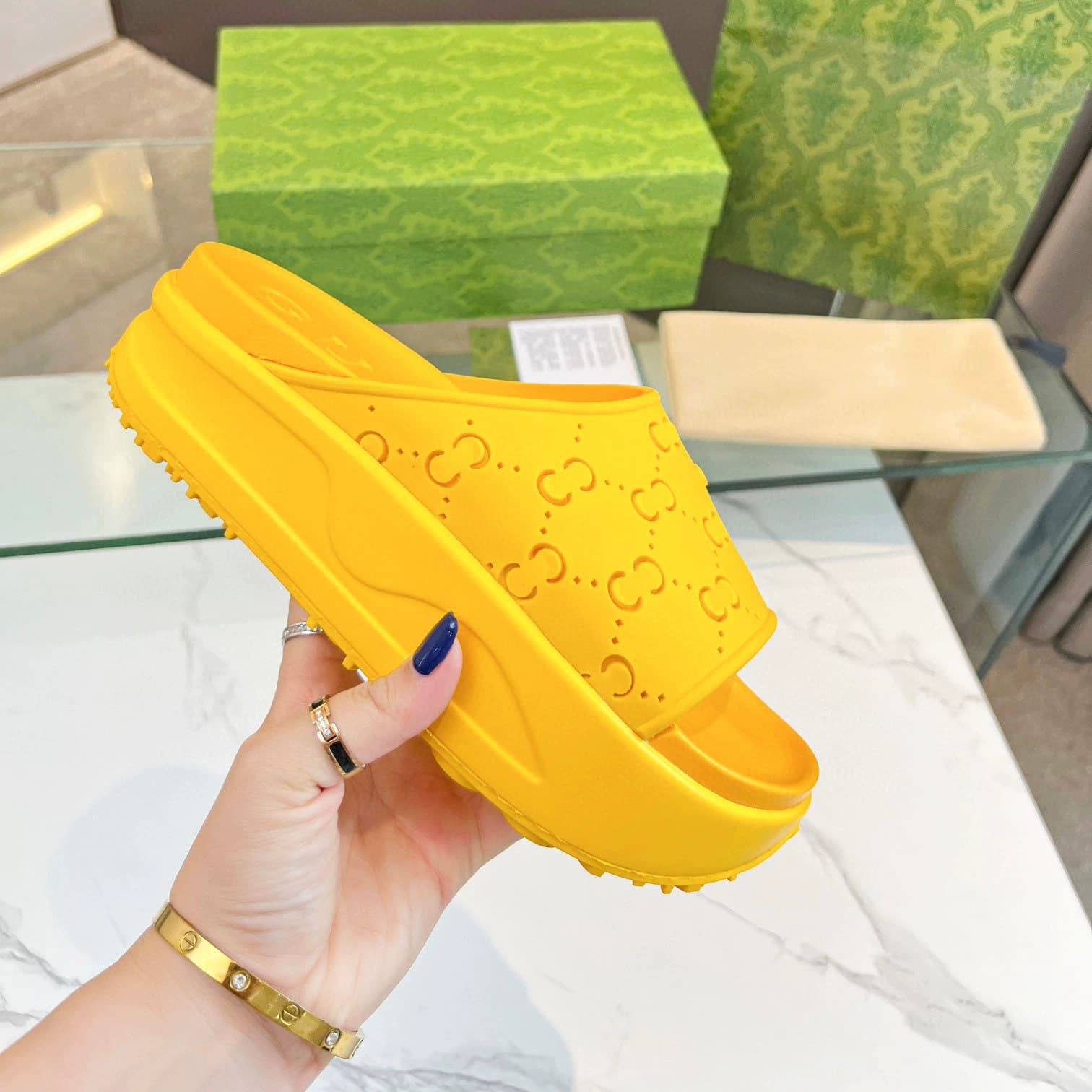 In Stock 2025 Summer New Unisex G Home Retro High-End Casual Shoes Wholesale Cross-Border Thick Sole Sandals Outdoor Women