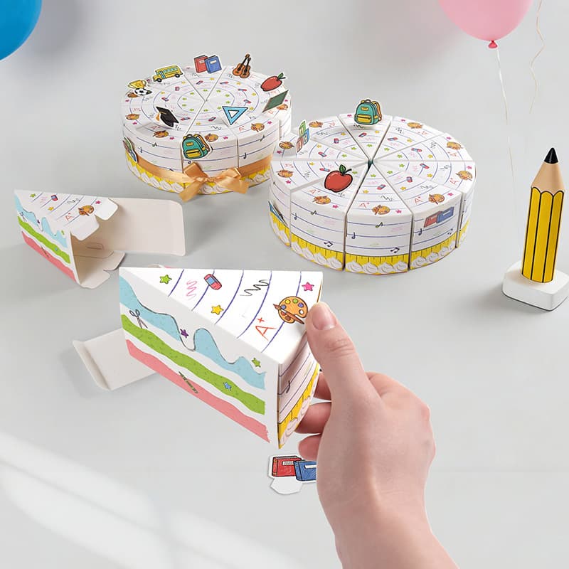 Back-to-School Cake-Shaped Gift Box Creative Triangular Split Student Party Favor Packaging Empty Box 10 pcs/pack