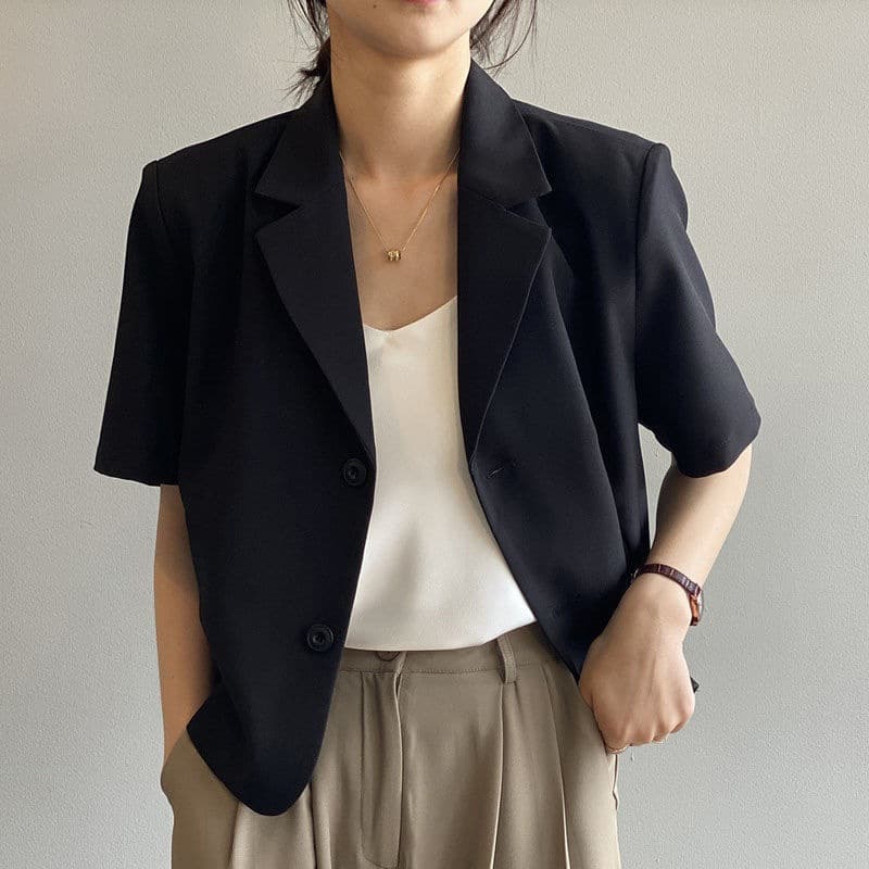 Fashionable Short-Sleeve Blazer for Women 2026 Summer Thin Korean Style New Dropped-Shoulder Casual Short Jacket