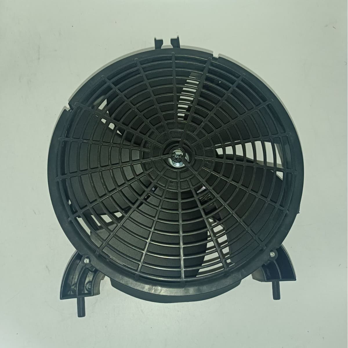 Factory direct sales of automotive radiator condenser fans suitable for Mitsubishi Pajero MN123607