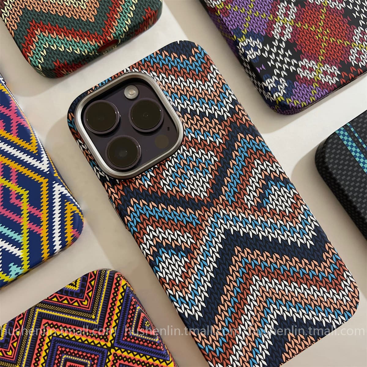 Compatible with iPhone 17 Pro Max Carbon Fiber Kevlar Retro Pattern Magnetic Glow-in-the-Dark Phone Case for Apple 16 15