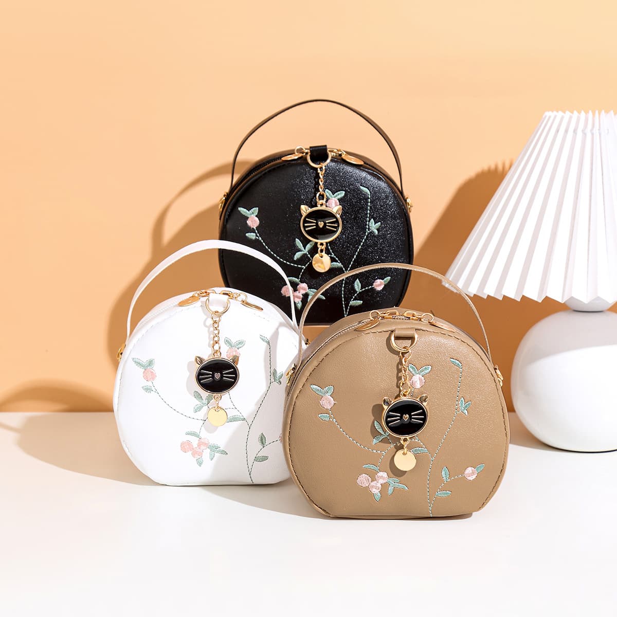 2025 New Embroidery Flower Small Round Bag for Women Wholesale, Niche Personality Shoulder Chain Bag