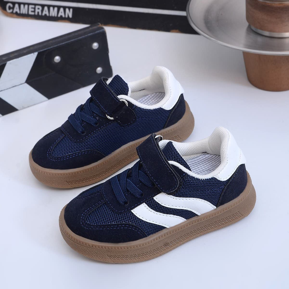 Cross-border foreign trade children's sports comfortable flat shoes for boys, outdoor leisure, girls' daily versatile moral training shoes