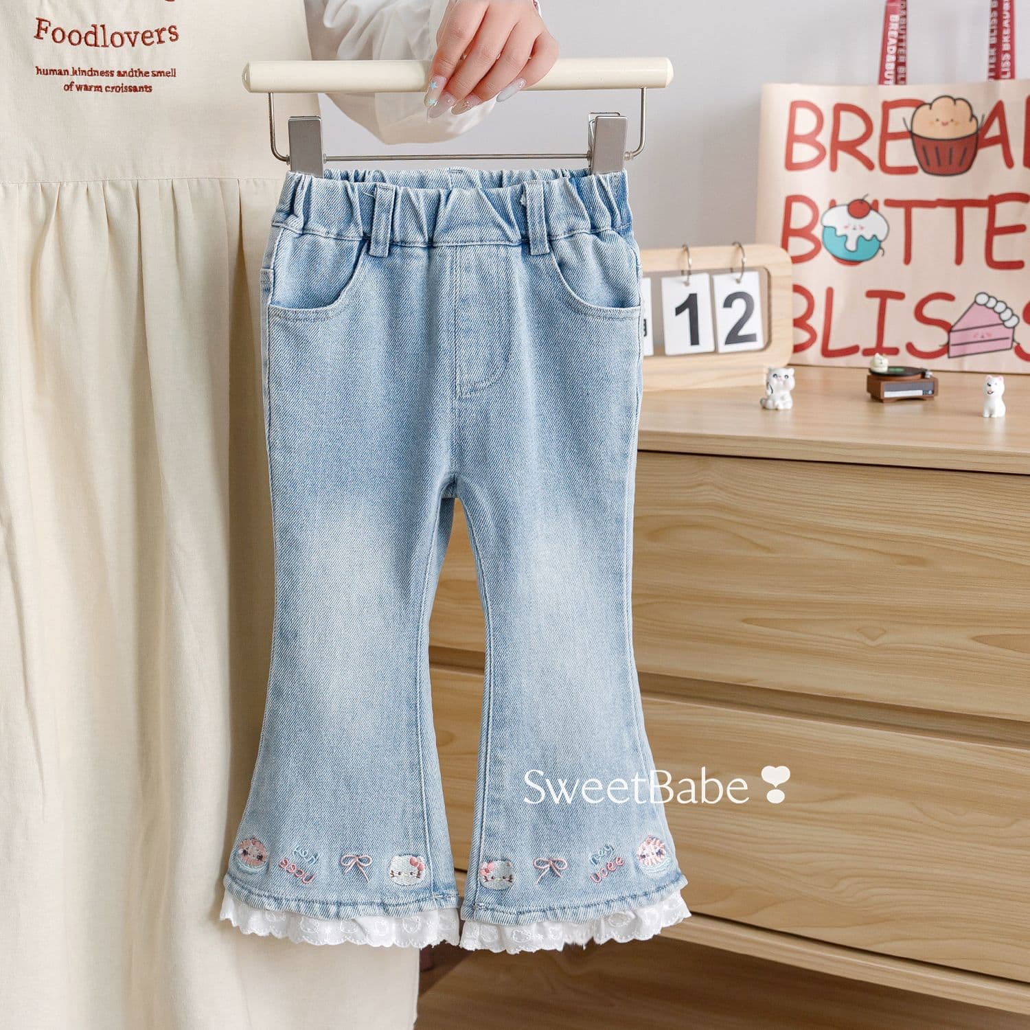 Girls' Fall Jeans 2026 New Embroidered Lace Hem Denim Pants Toddler Little Girls Outerwear Trousers