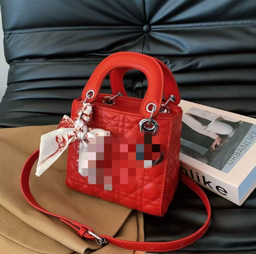 Premium Fashion Hot Selling Casual Handheld Shoulder Bag Women 2026 New Texture Crossbody Lady Dior Bag Small Square Bag