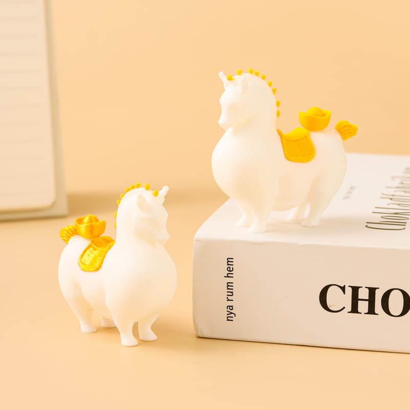 Horse Year Zodiac Small Ornament "Immediate Wealth" 3D Printed Office New Year Desktop Creative Mini Decoration Gift