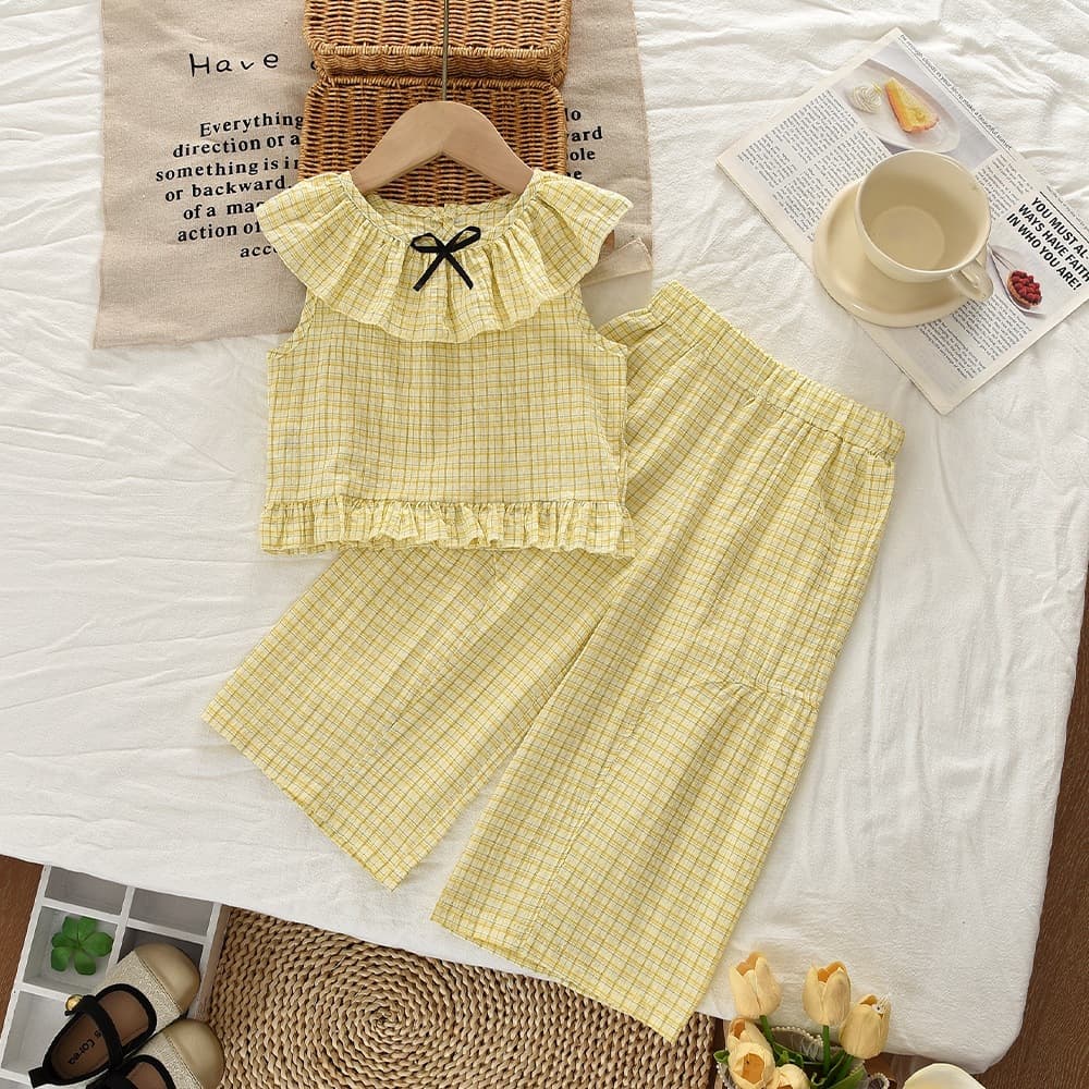 Girls Summer Plaid Pants Sleeveless Top Suit Summer New Fashionable Children's Baby Two-piece Western Suit