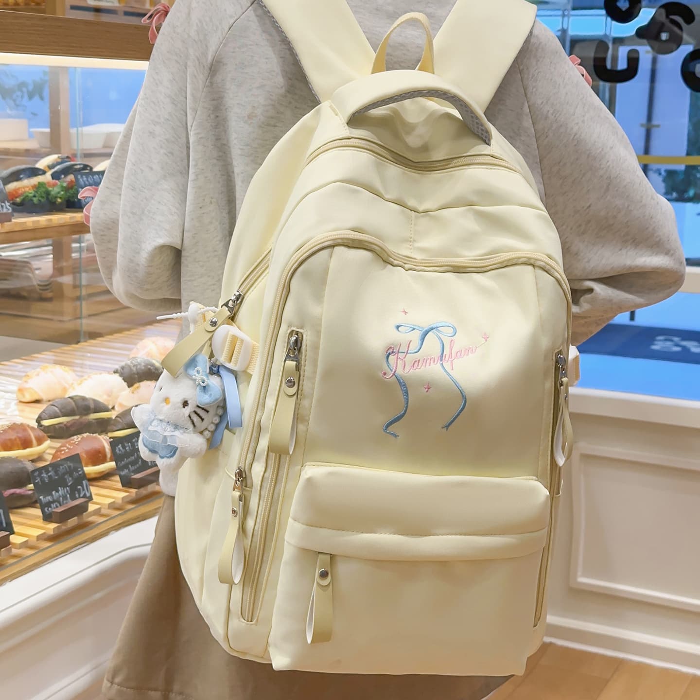New Stylish Japanese Ins School Style Fresh Sweet Backpack for Middle and High School Students, Lightweight and Large Capacity