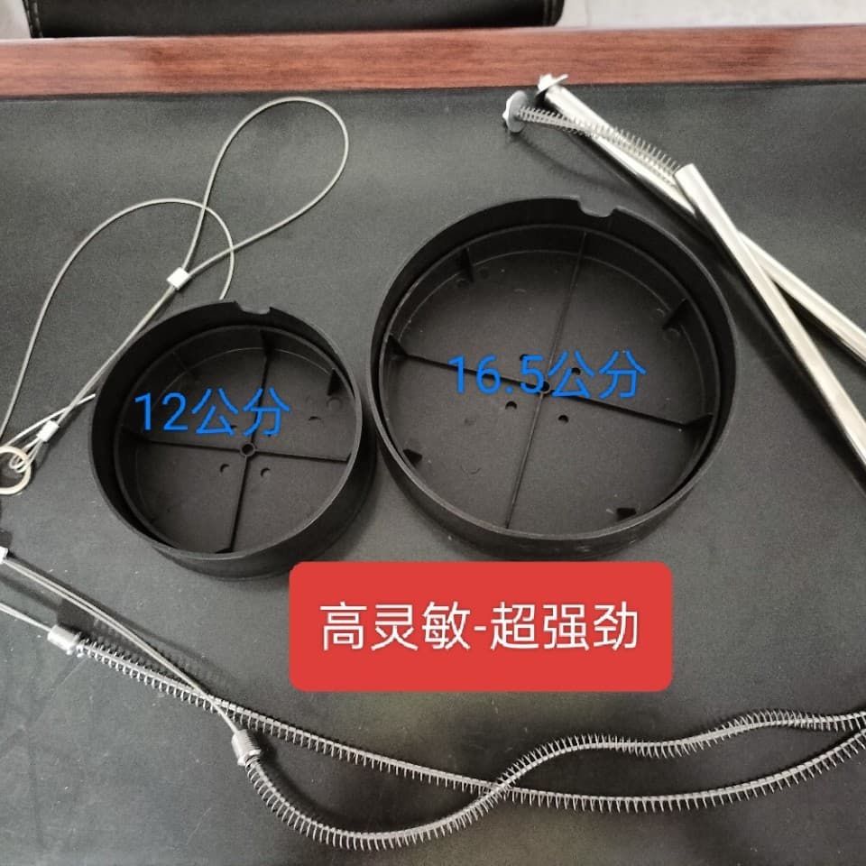 New upgraded spring clip water pipe sleeve step-on mousetrap, highly sensitive, sturdy and durable, perfect for outdoor mountain and wilderness use.