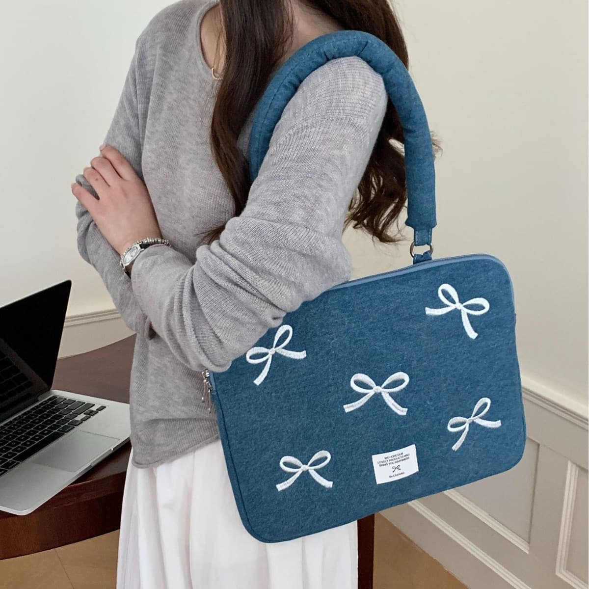 Korean-style washed denim embroidered laptop bag, perfect for Macbook and Huawei 15.6-inch models.