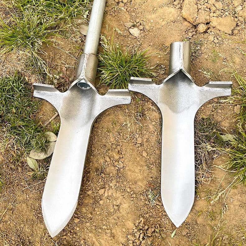 Thickened iron shovel for digging trees, trenching, root digging, seedling lifting, pit digging, soil digging all-in-one pointed shovel.
