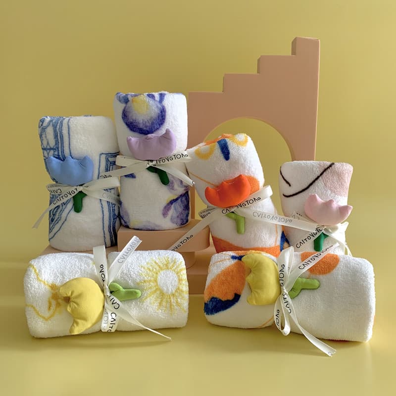Tulip Print Souvenir Iris Nordic Rabbit Coral Fleece Face Towel Creative Wedding Towel Gift Box Wholesale