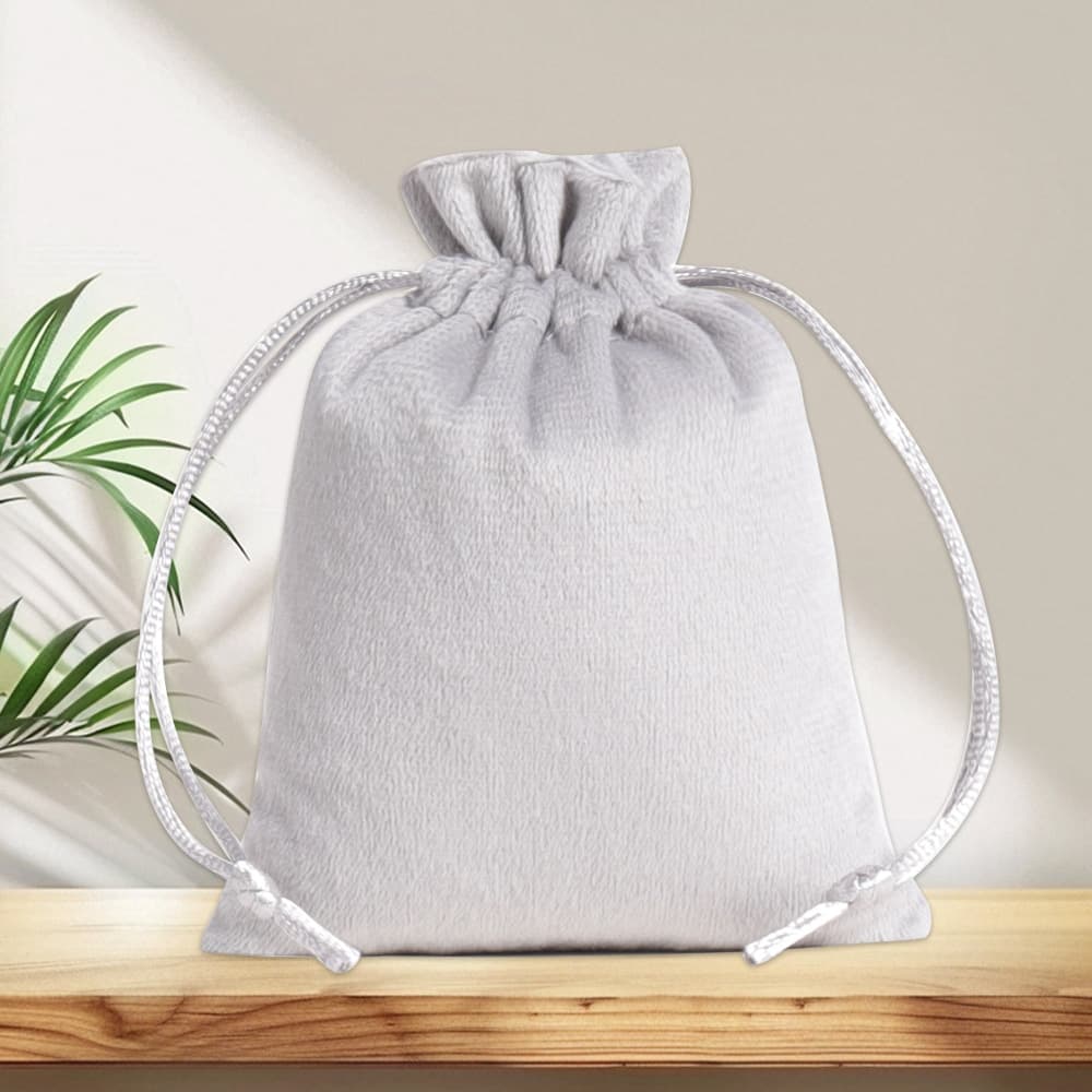 Wholesale Drawstring Velvet Bags, Corded Jewelry Pouches, Earphone Storage Small Bags, Black Velvet Drawstring Bag
