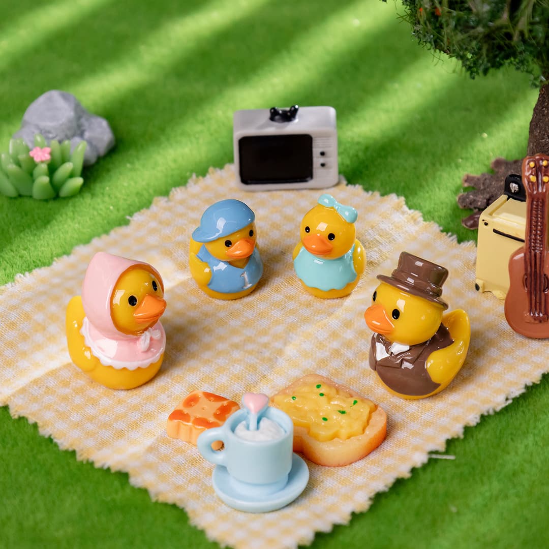 Creative Cartoon Micro Landscape Little Yellow Duck Family Resin DIY Crafts Accessories Desktop Decorations Car Ornaments
