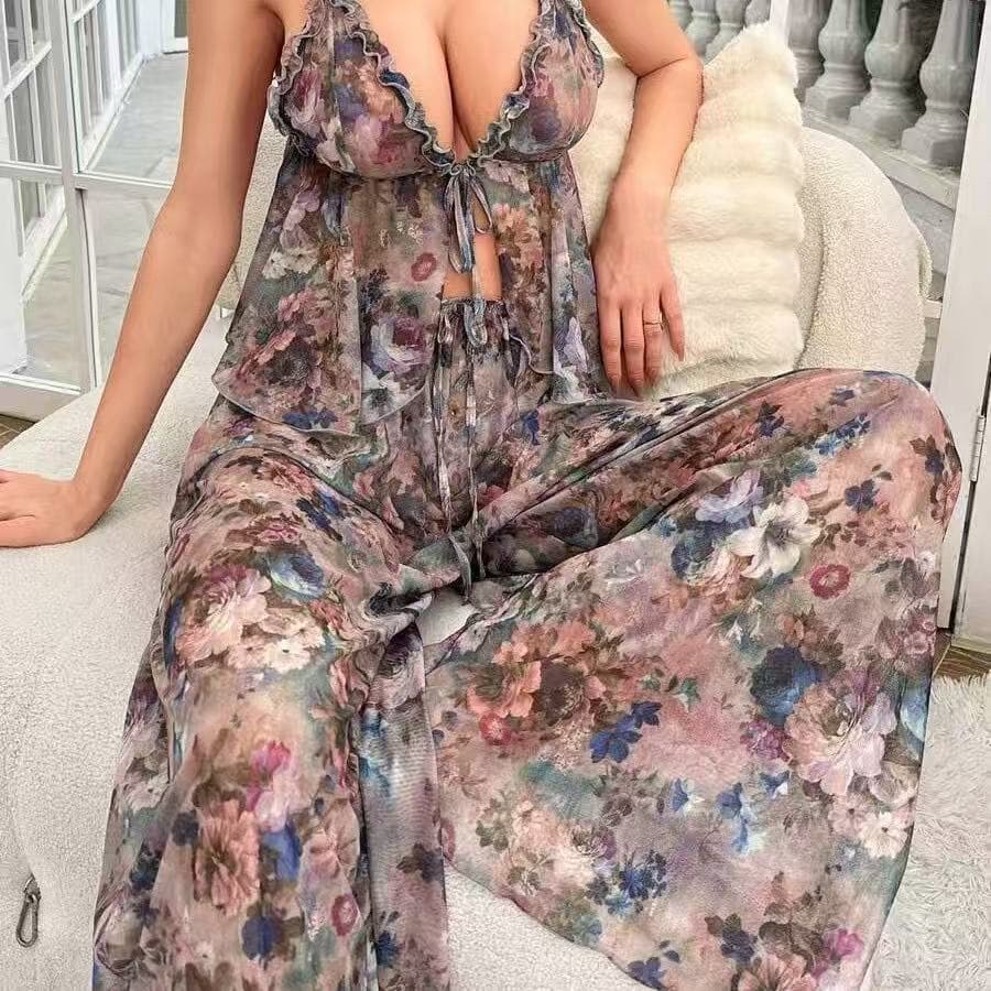 Cross-Border Supply of New Sexy Lingerie, Large Bust Style Nightgown, Sexy Pajamas, European and American Style Women's Short-Sleeved Clothing