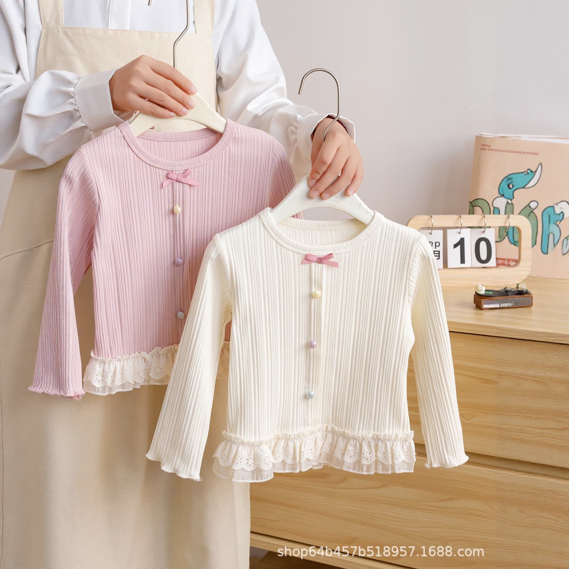 2026 spring new style girls' beaded solid color princess style T-shirt girls thin bow lace long T-shirt