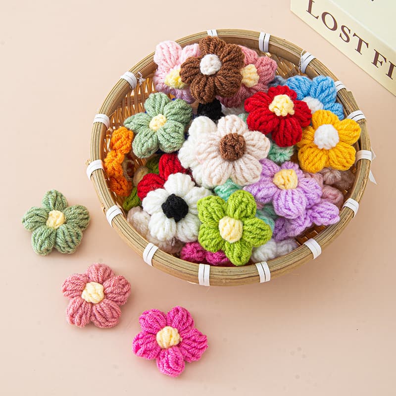 In stock hand crocheted puff flower wool flower clothing accessories corsage bag artificial flower bouquet accessories