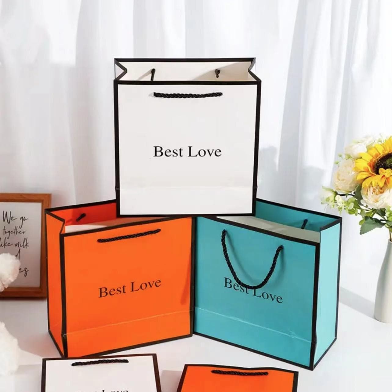 Customized corporate tote bags, electronic product packaging bags, luxury gift bags, creative gift paper bags, logos