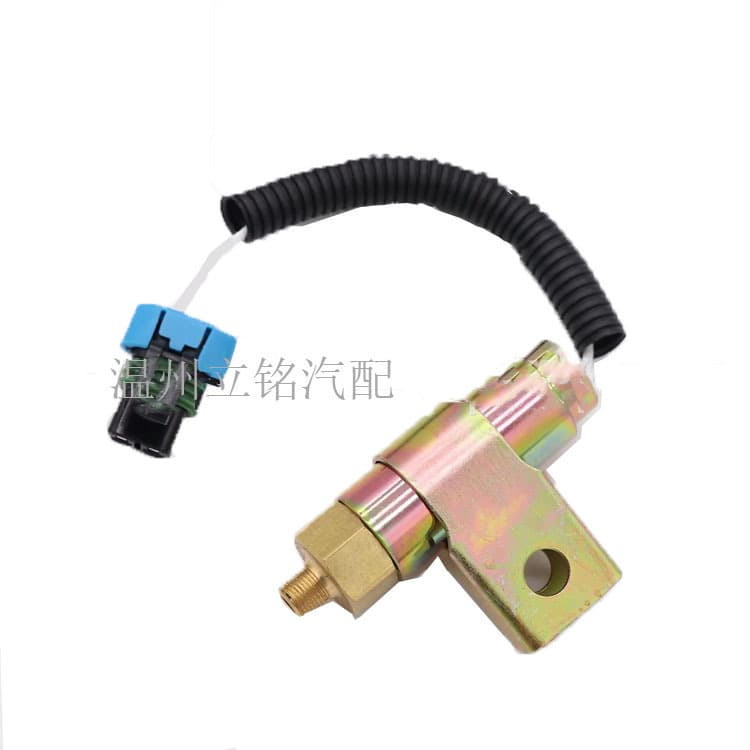 Manufacturer supplies A06-26631-000 and A0626631000 diesel engines with multi-colored clutch fans.