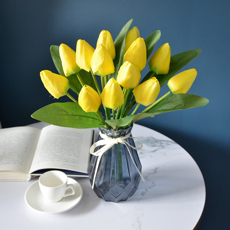 7-Tulip Bouquet Artificial Flowers Tulip Bouquet Desktop Flower Arrangement Wedding Performance Handheld Flowers Cross-Border