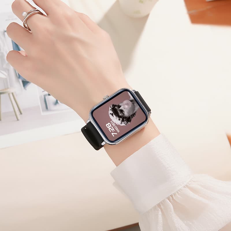 Huaqiang North S9 Smart Watch for Women, 520 Valentine's Day Gift for Girlfriend, Multifunctional s8 Blood Pressure Heart Rate Fitness Tracker