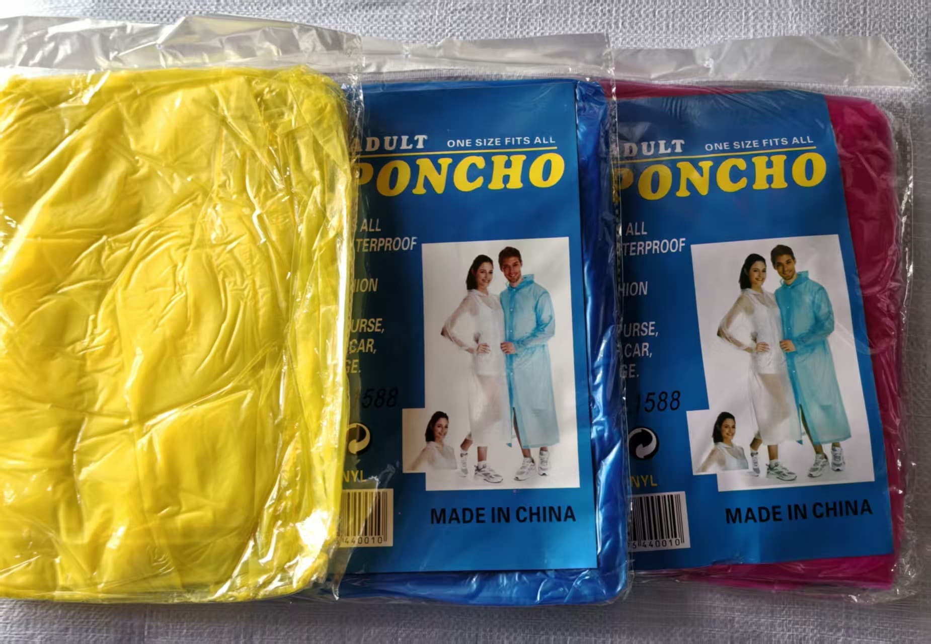 Disposable Rain Poncho for Outdoor Activities, Concerts, Amusement Parks, Rafting, Hiking, Sports Events, Waterproof and Rainproof