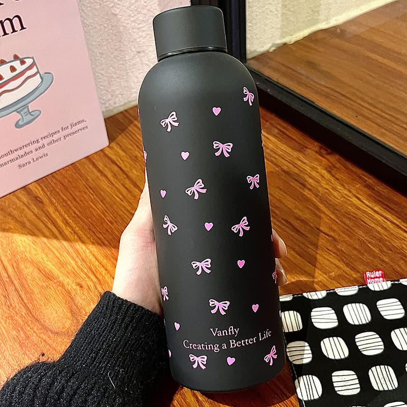 High temperature explosion-proof straw cup new style red wine bottle cup thermos cup cartoon cute plastic cup ins high appearance value