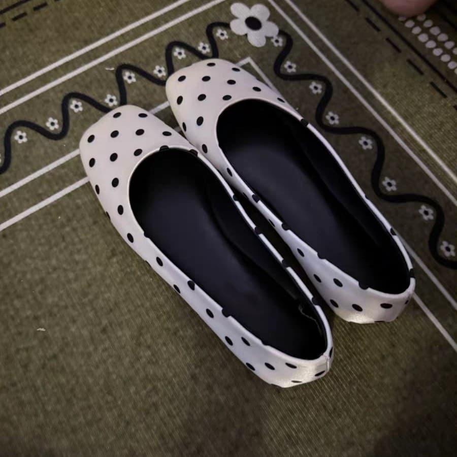 Vintage French Retro Black and White Polka Dot Women's Ballet Mary Jane Shoes, Square Toe, Flat, Slip-On, Grandma Shoes