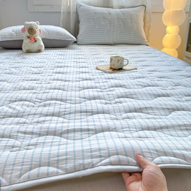New Style Minimalist Stripe Thin Mattress Washed Cotton Quilted Bedding Non-Slip Pad Student Dormitory Single Bed Underpad