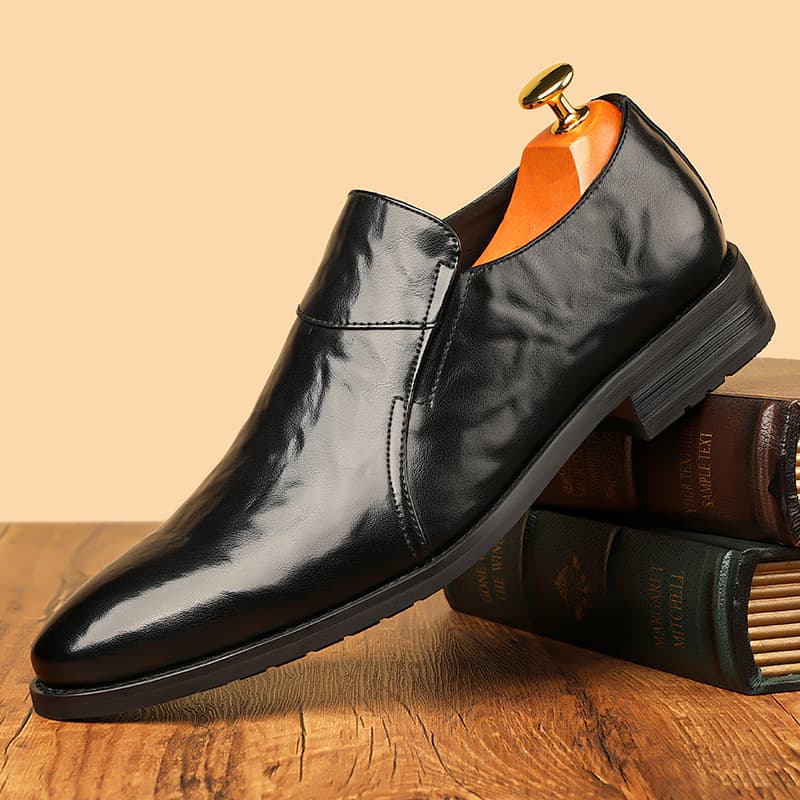 2025 Spring New Men's Leather Shoes Slip-on Business Casual Shoes Pointed Toe High-end British Formal Leather Shoes