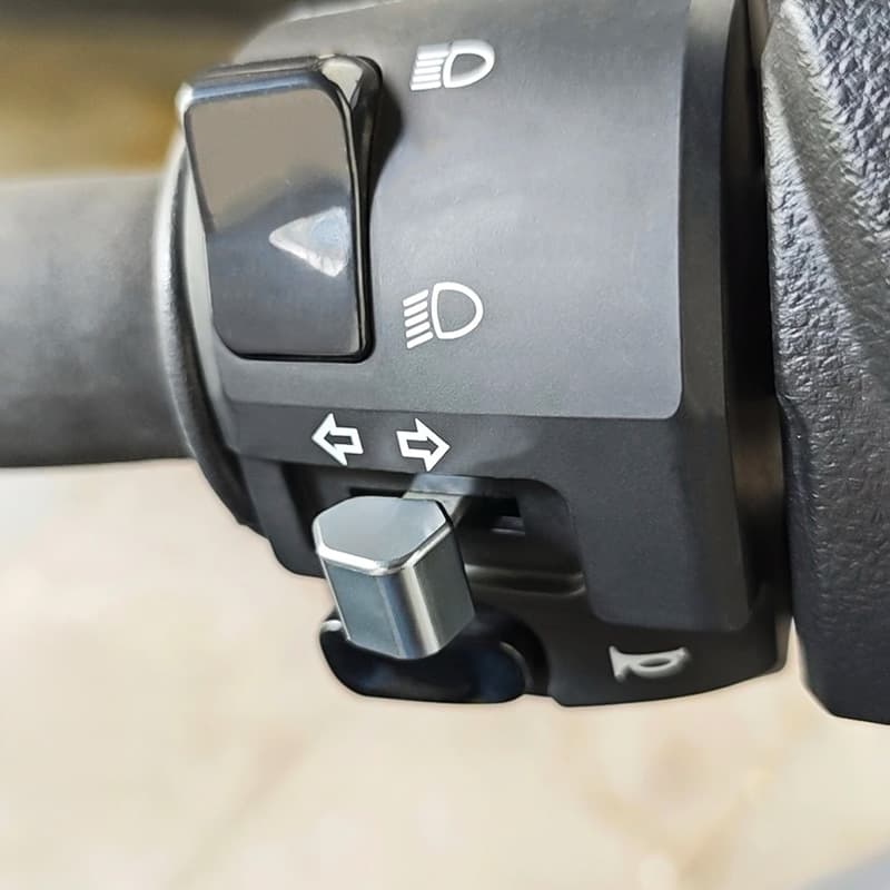 Compatible with PCX150/160/125 ADV150/160 Modified Turn Signal Switch Button Motorcycle Switch