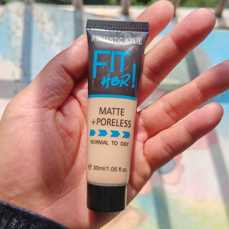 Cross-border tube natural color liquid foundation concealer without taking off makeup sample spot dark circle concealer