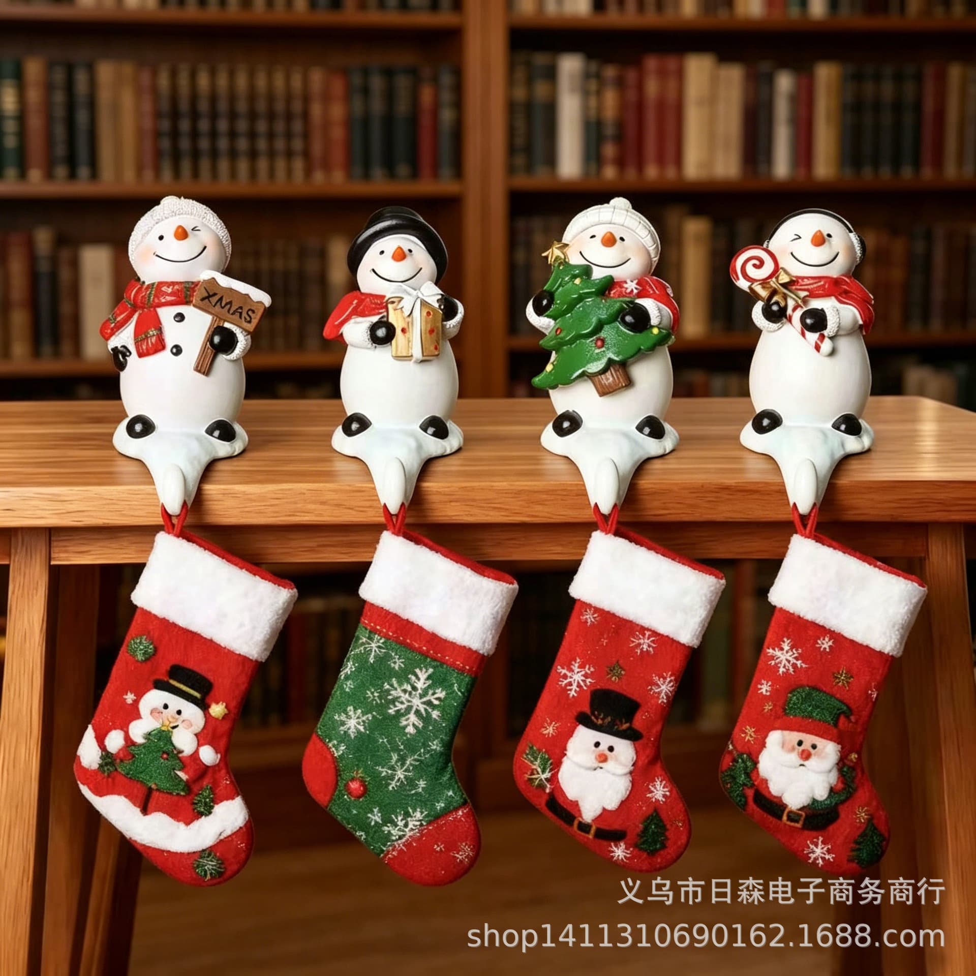 Cross-border Cartoon Christmas Snowman Resin Craft Hanging Ornament Christmas Home Decoration Craft Holiday Ornament