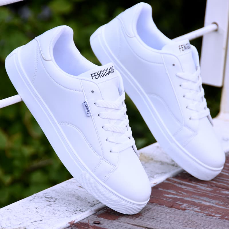 2026 Spring/Autumn New White Casual Shoes for Men, Korean Trendy Student White Breathable Skate Shoes, Versatile Fashion Sneakers
